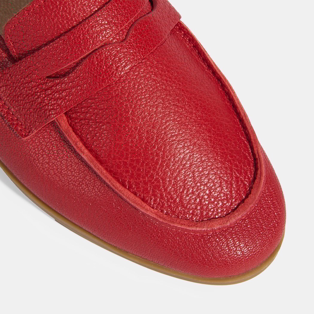 Kadın Kırmızı Slip-On Deri Loafer