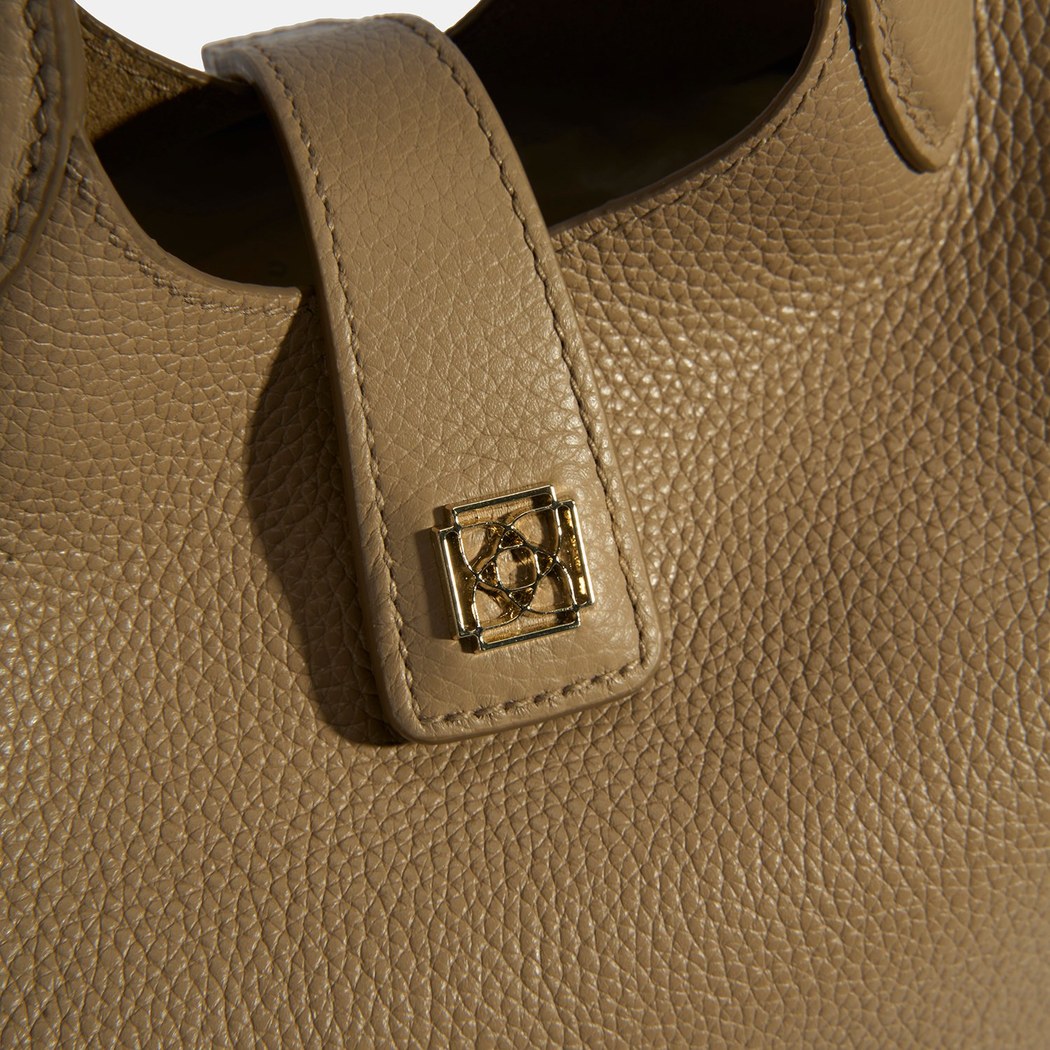 Kadın Koyu Bej Deri Omuz Çantası