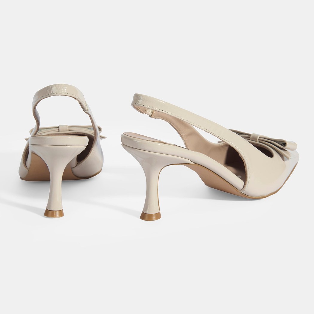 Kadın Krem Fiyonk Detaylı Rugan Topuklu Klasik Ayakkabı