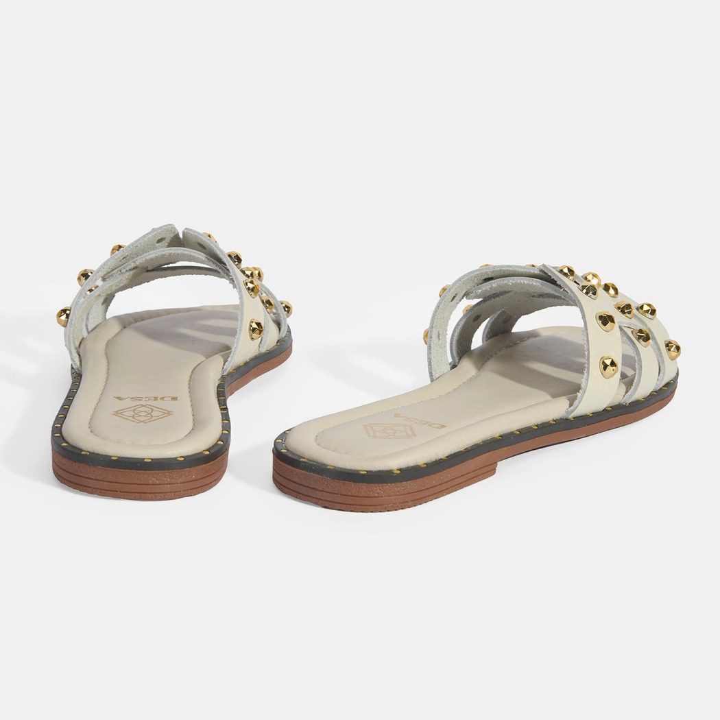 Kadın Krem Zımba Detaylı Deri Terlik