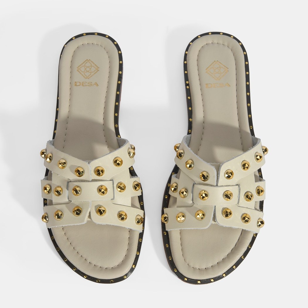 Kadın Krem Zımba Detaylı Deri Terlik