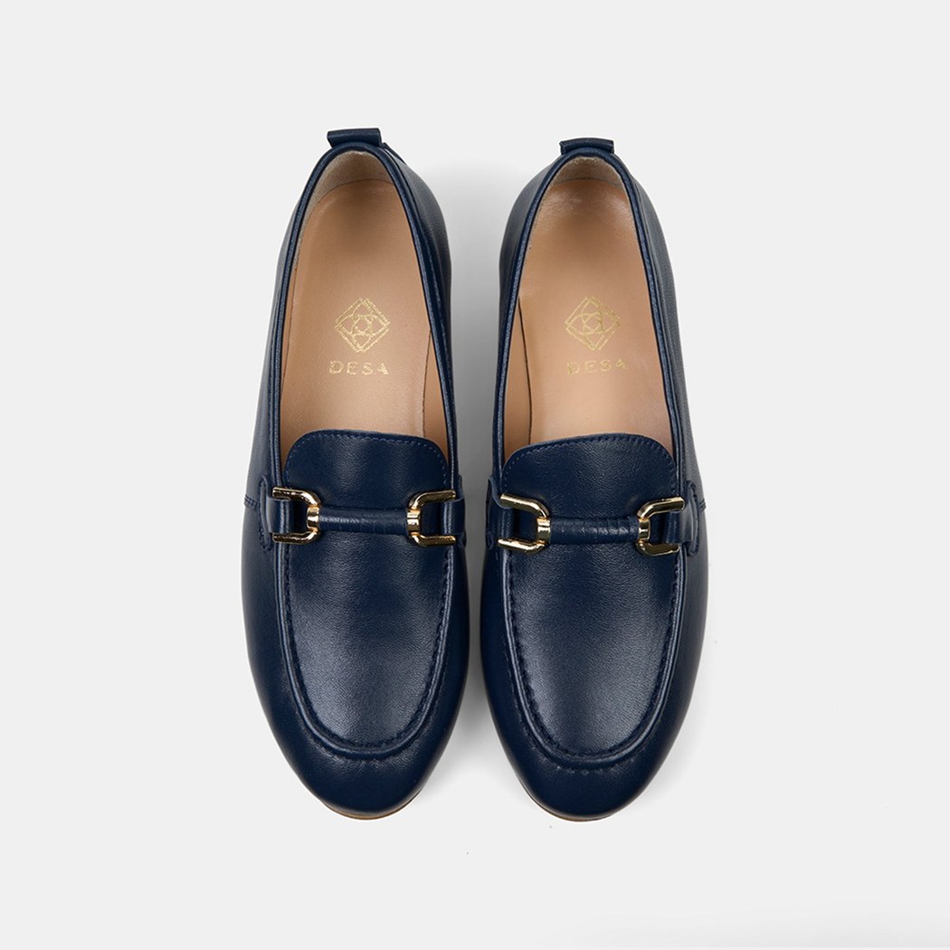 Kadın Lacivert Metal Gold Toka Aksesuarlı Deri Loafer