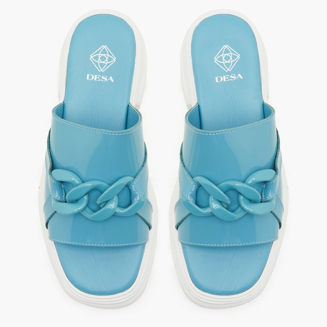 Kadın Mavi Zincir Detaylı Deri Terlik