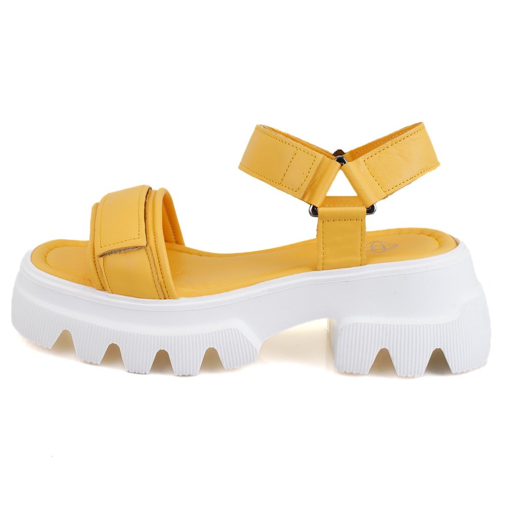 Kadın Sarı Cırt Cırtlı Dolgu Topuklu Sandalet
