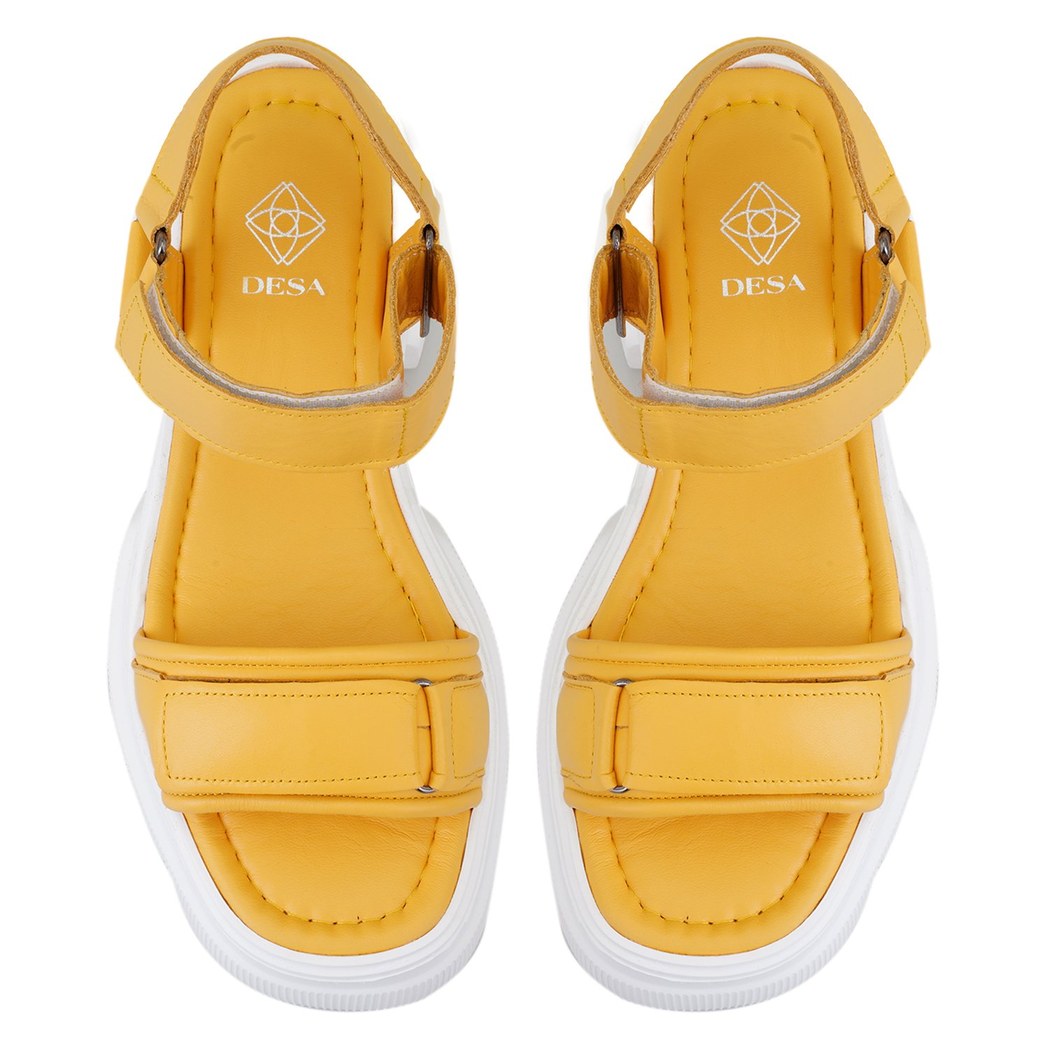 Kadın Sarı Cırt Cırtlı Dolgu Topuklu Sandalet