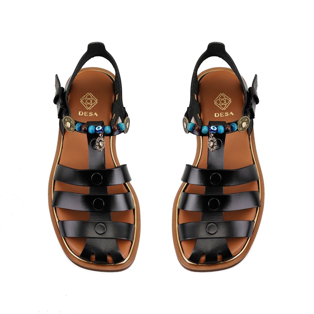 Kadın Siyah Aksesuar Detaylı Deri Sandalet