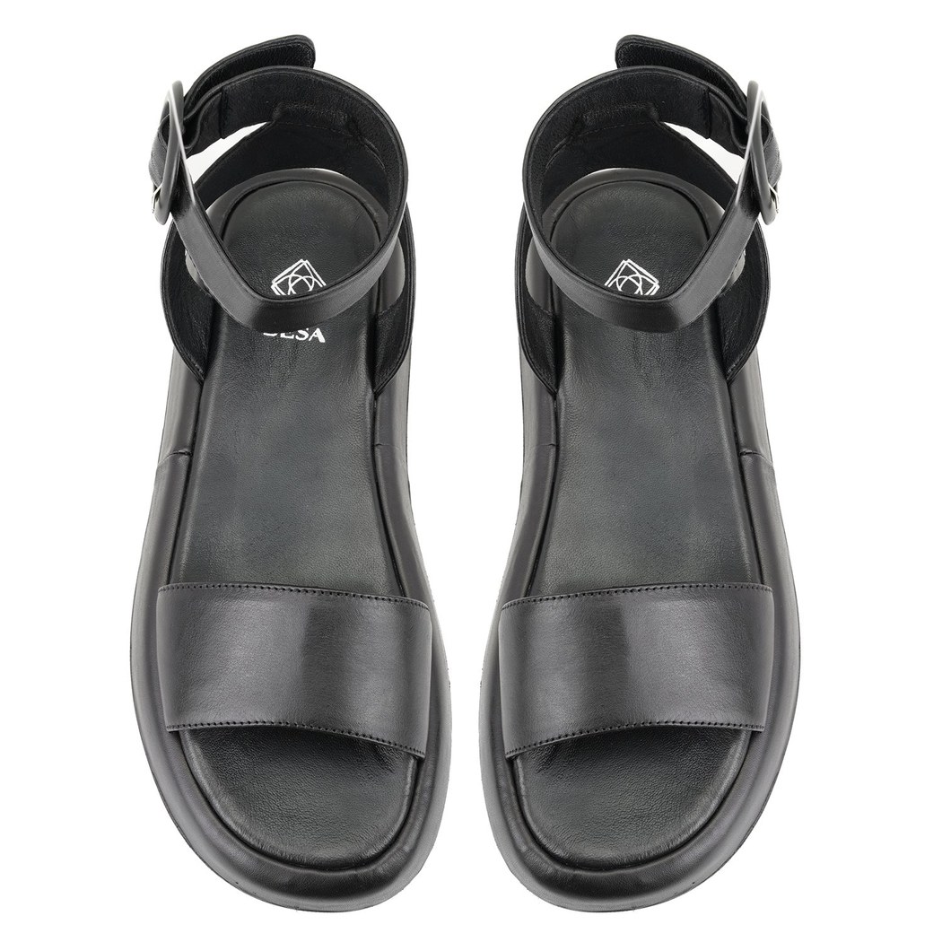 Kadın Siyah Ayarlanabilir Tokalı Deri Sandalet