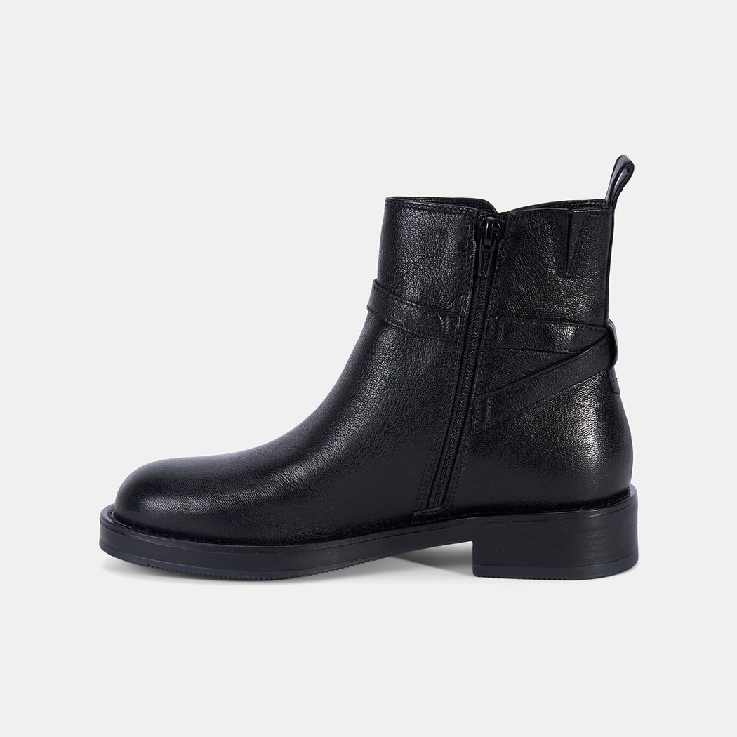 Kadın Siyah Ayarlanabilir Tokalı Deri Bot