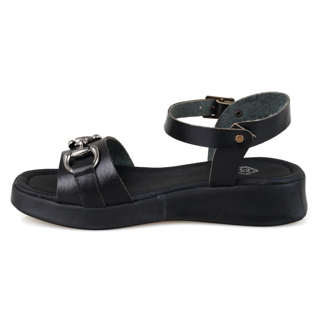 Kadın Siyah Ayarlanabilir Tokalı Deri Sandalet