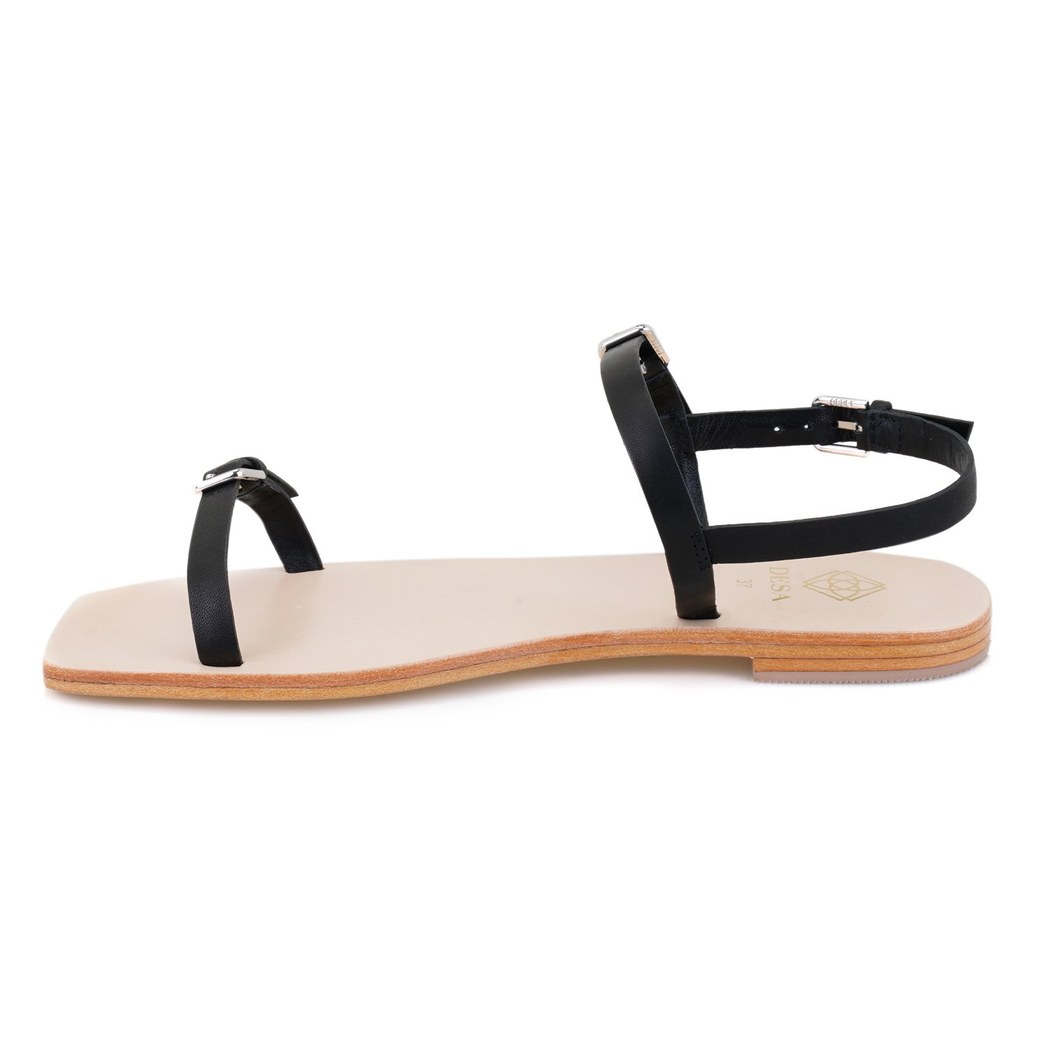 Kadın Siyah Ayarlanabilir Tokalı Deri Sandalet