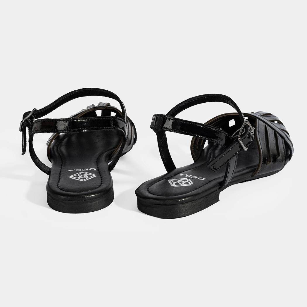 Kadın Siyah Ayarlanabilir Tokalı Rugan Sandalet