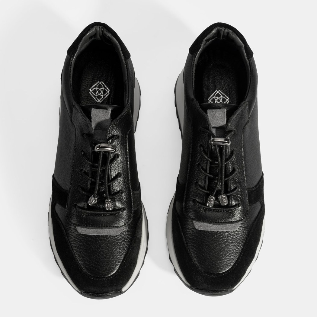 Kadın Siyah Bağcıklı Deri Spor Ayakkabı