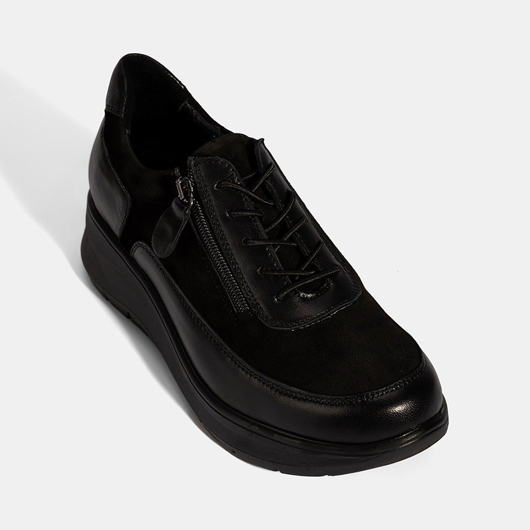 Kadın Siyah Bağcıklı DesaComfort Deri Ayakkabı