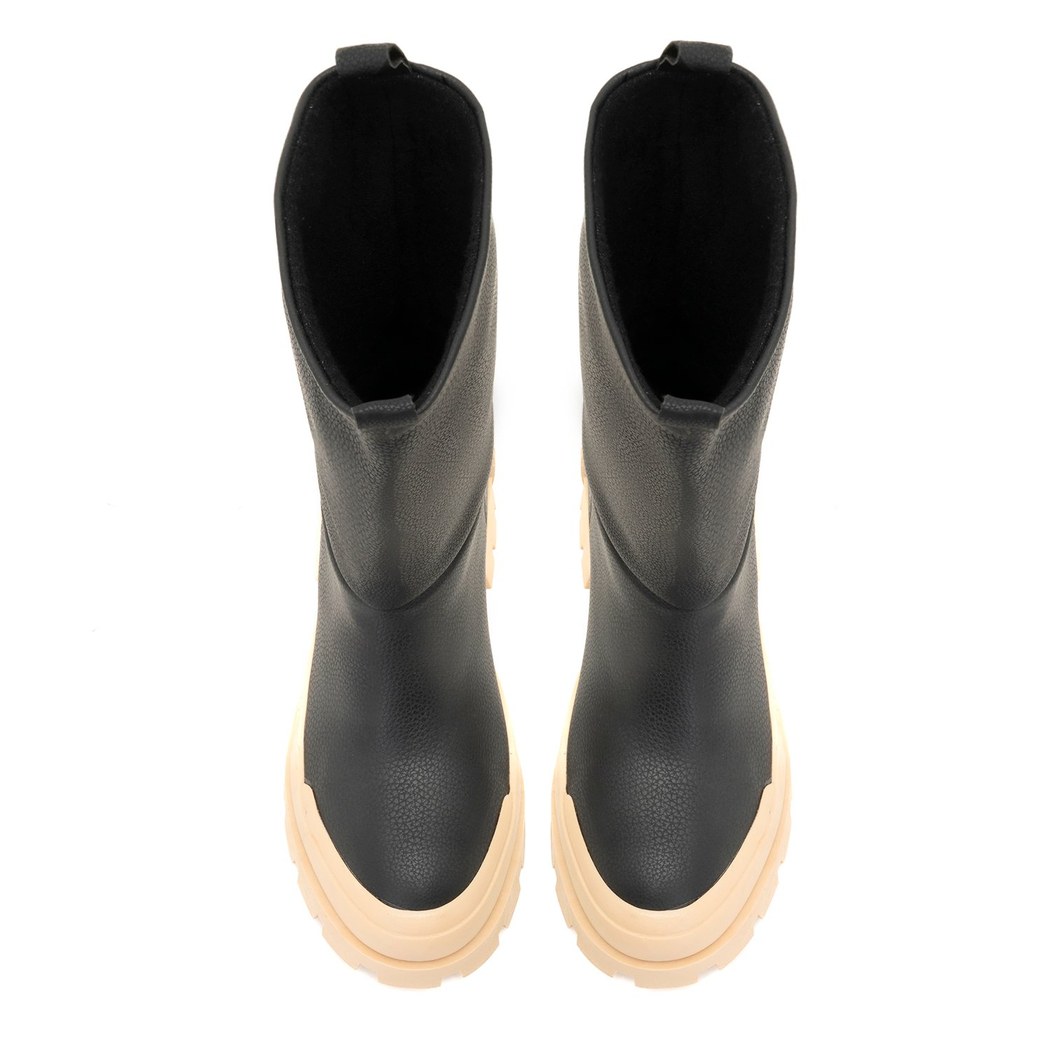 Kadın Siyah Bot