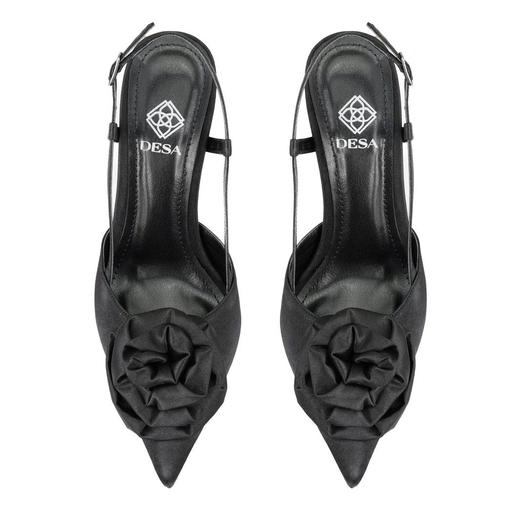 Kadın Siyah Çiçek Aksesuarlı Saten Abiye