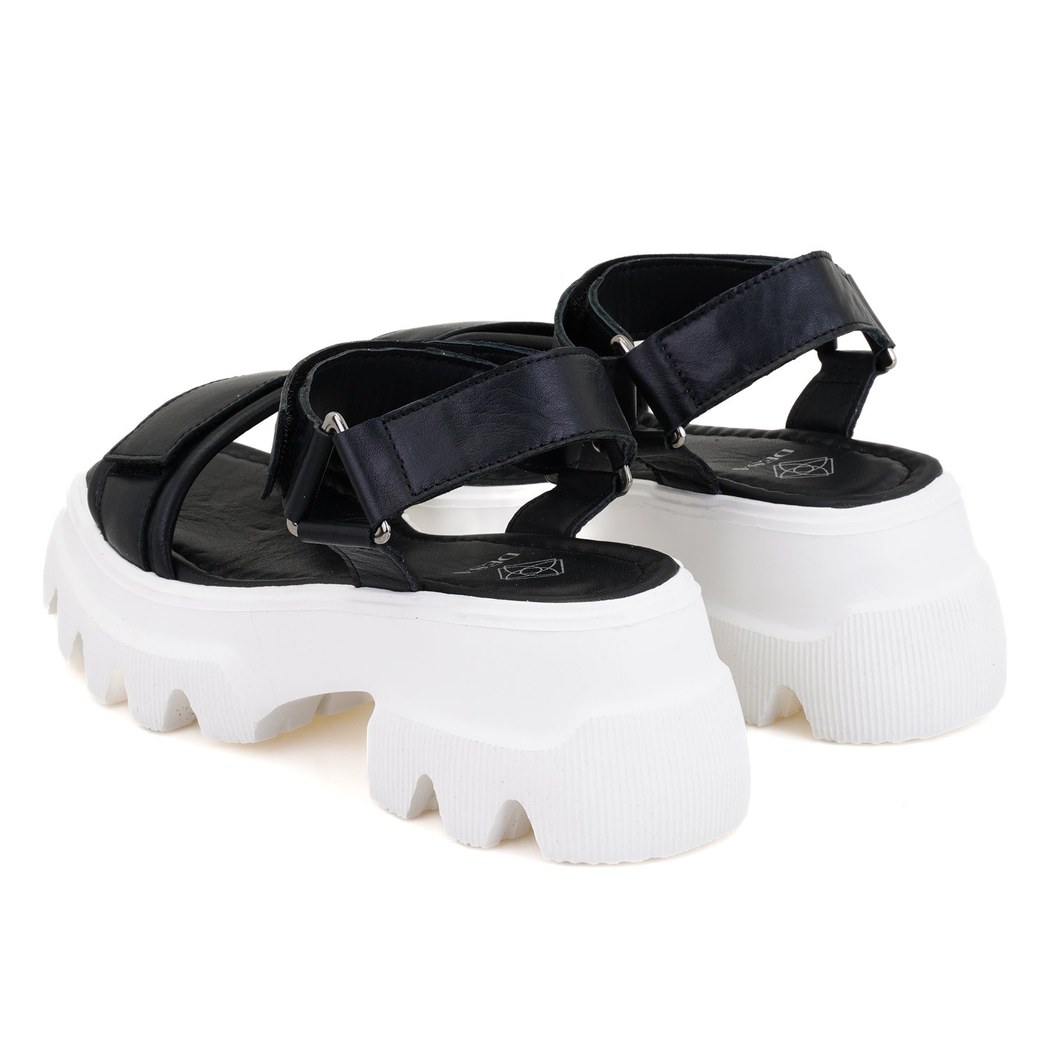 Kadın Siyah Cırt Cırtlı Dolgu Topuklu Sandalet