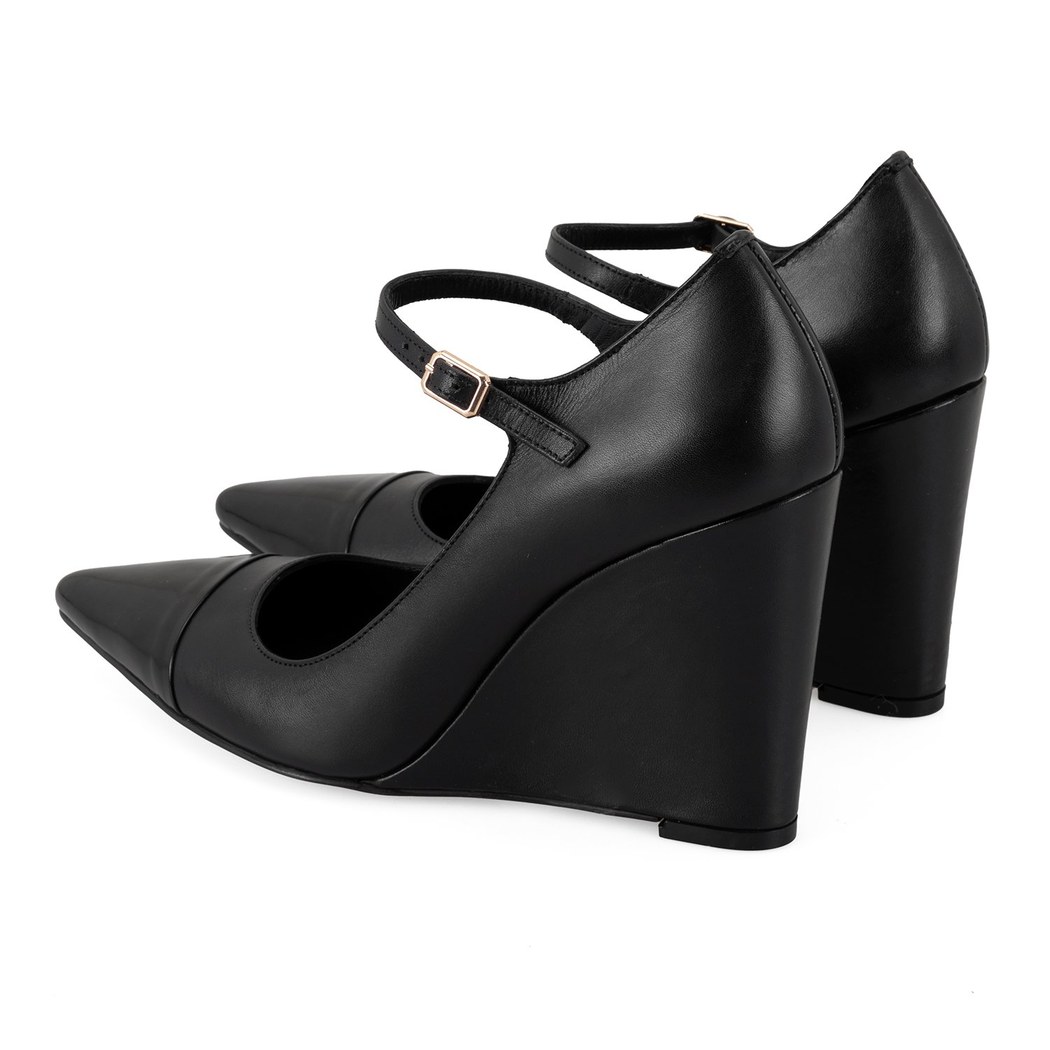 Kadın Siyah Deri Klasik Ayakkabı