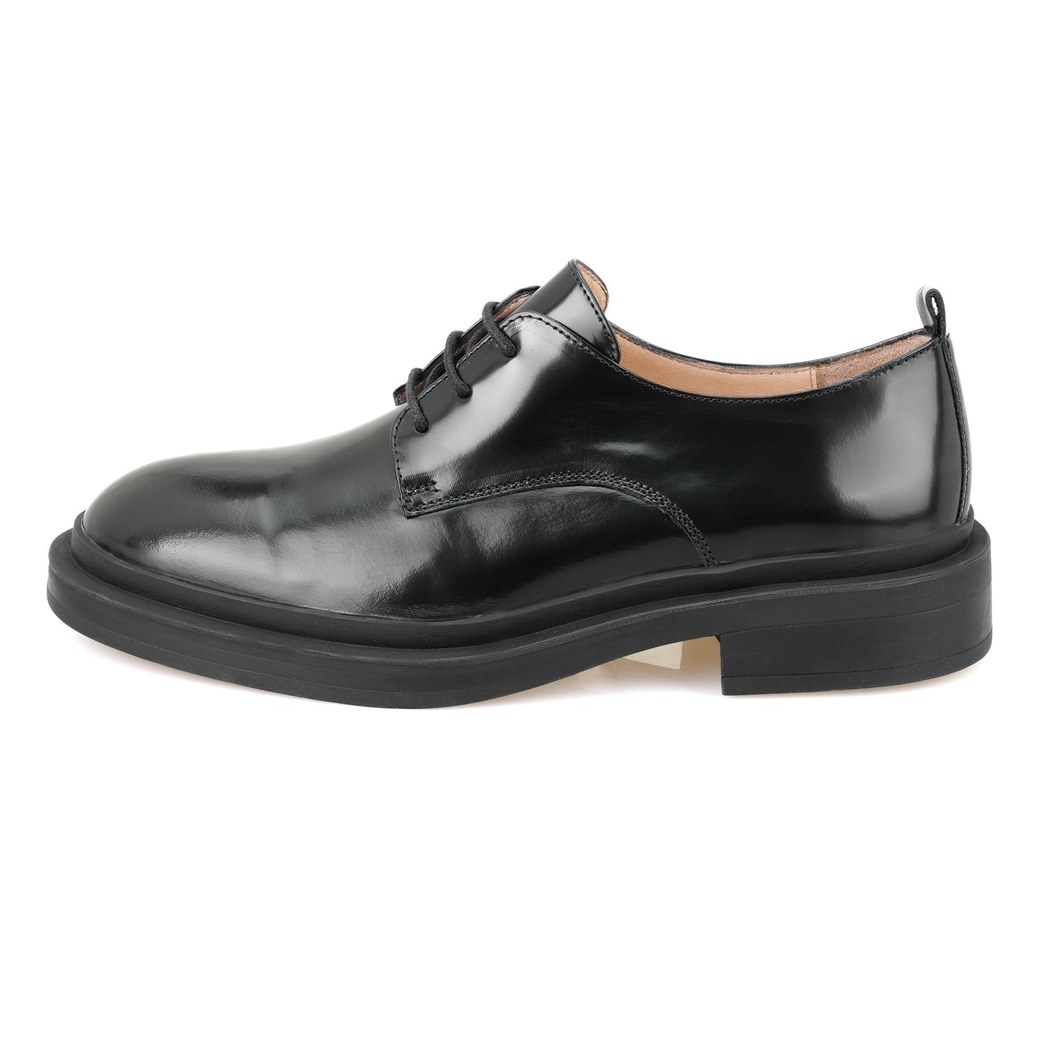 Kadın Siyah Deri Klasik Ayakkabı