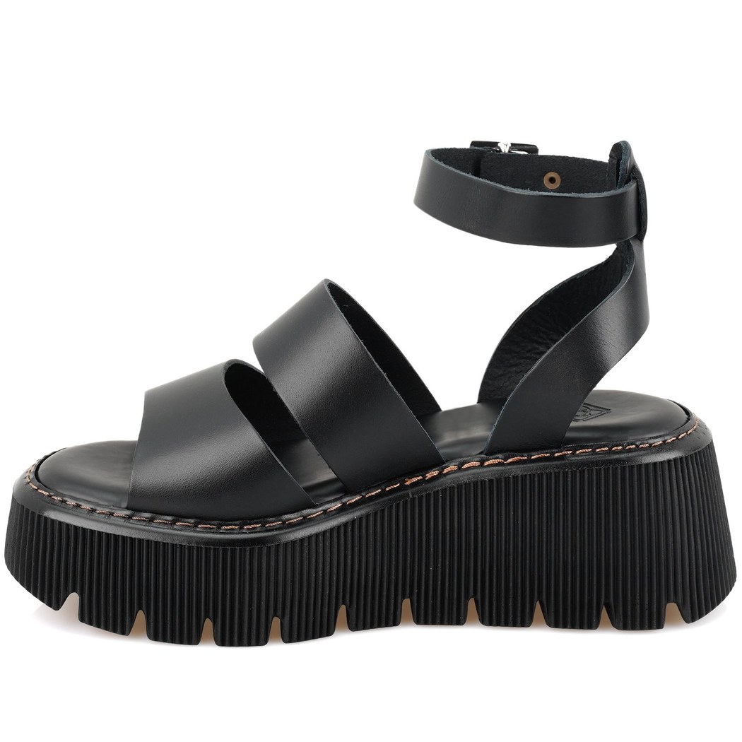 Kadın Siyah Dolgu Tabanlı Deri Sandalet