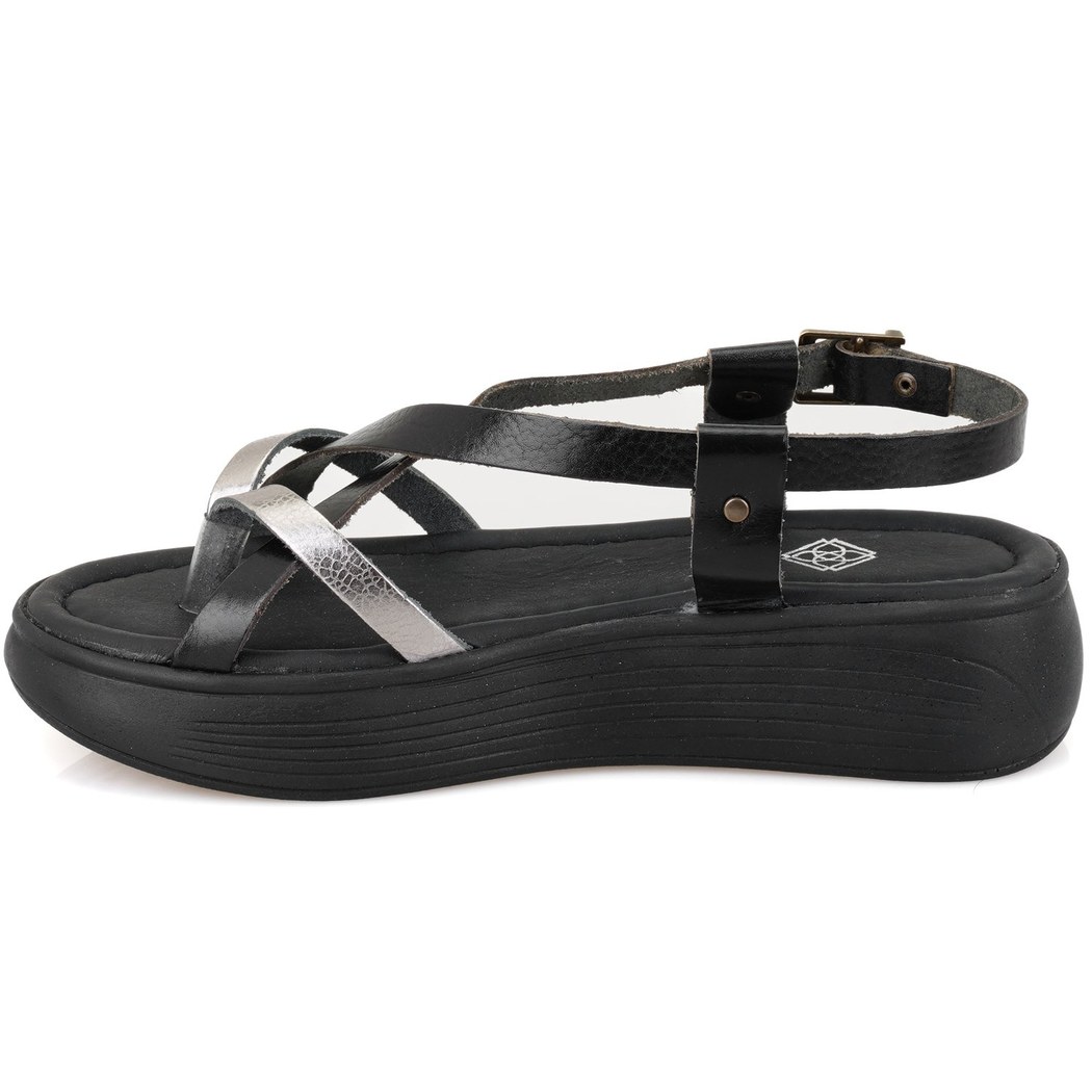 Kadın Siyah Dolgu Tabanlı Deri Sandalet