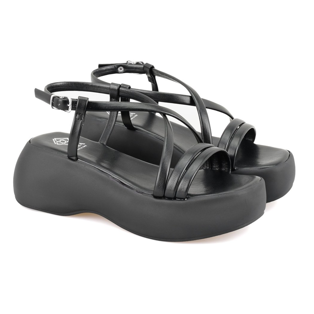 Kadın Siyah Dolgu Tabanlı Sandalet