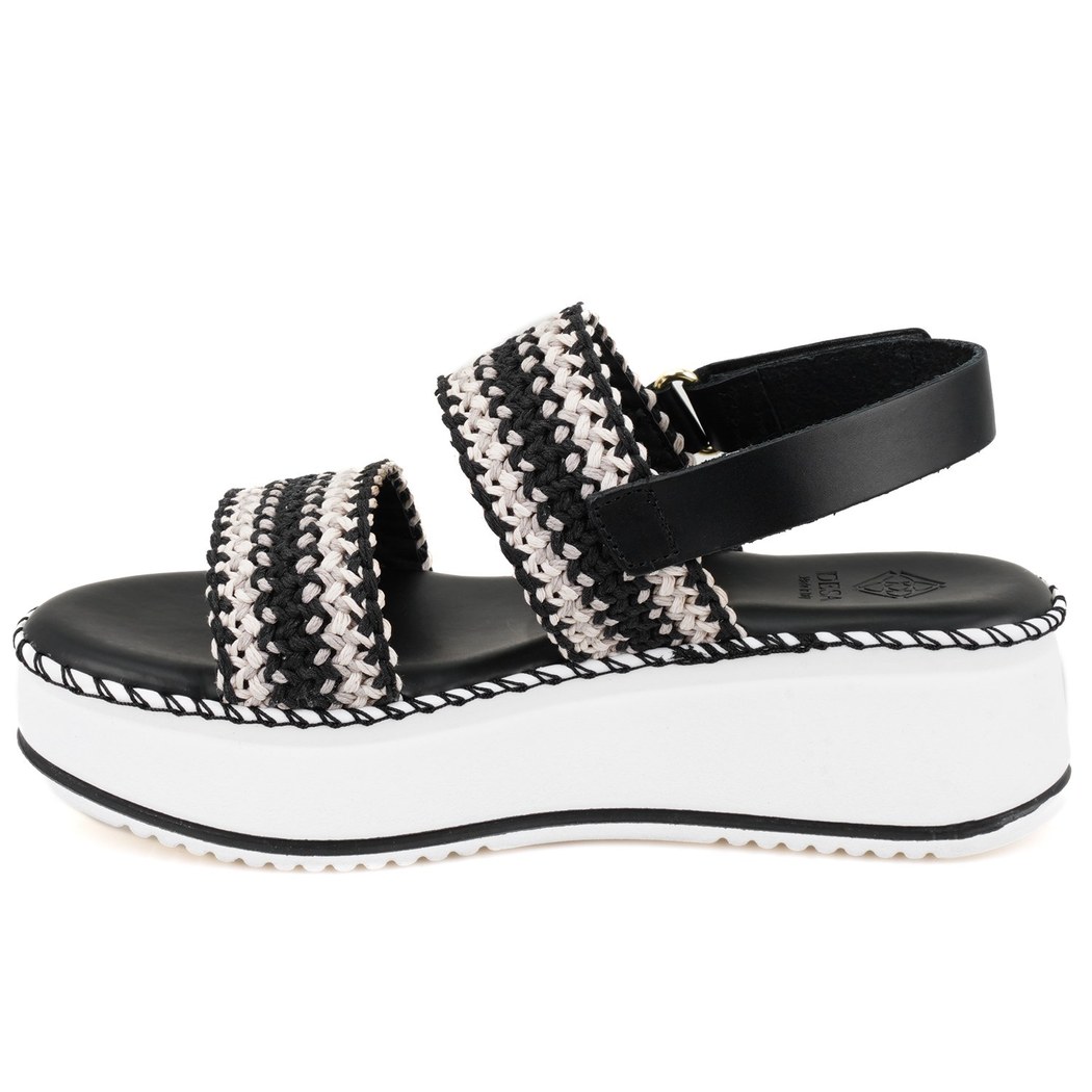 Kadın Siyah Hasır Örgülü Deri Sandalet