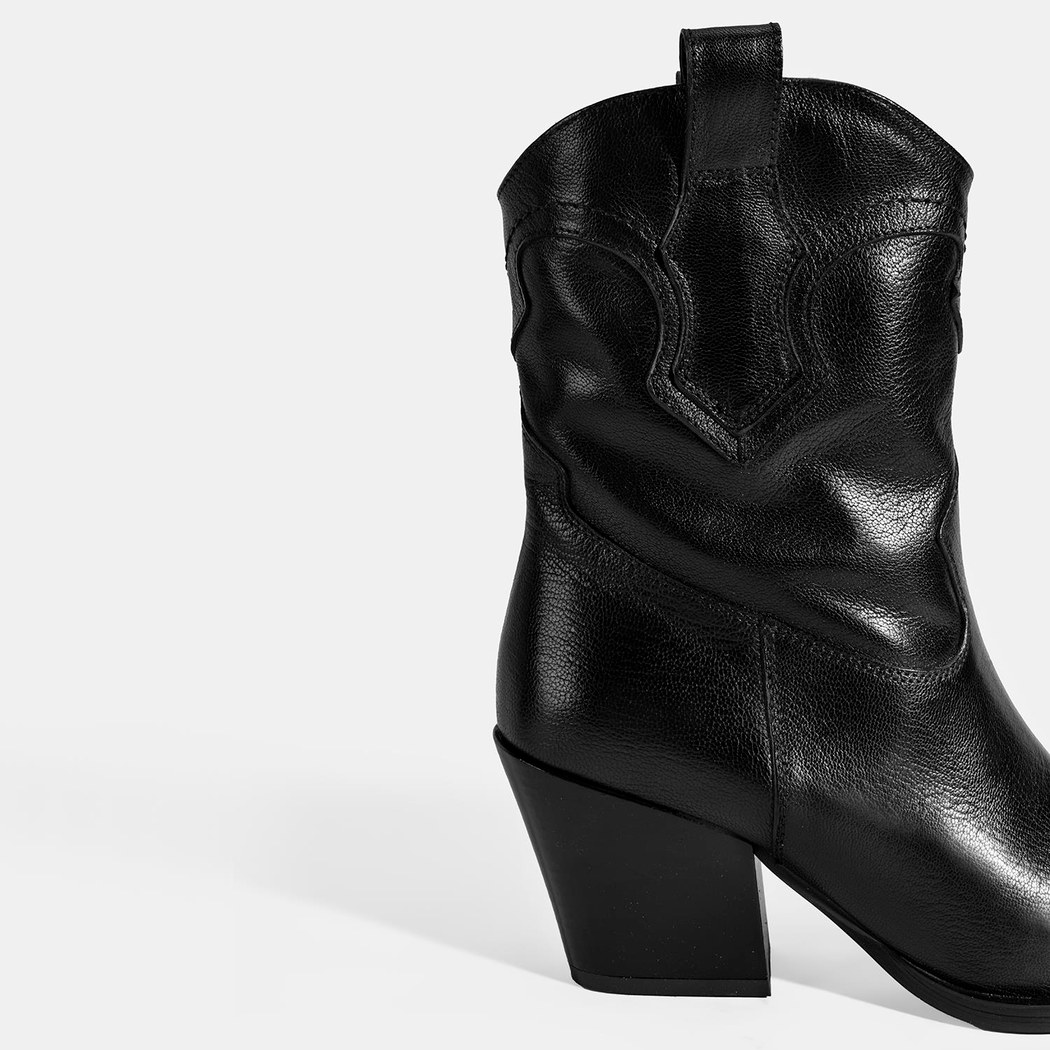 Kadın Siyah Kalın Topuklu Deri Bot