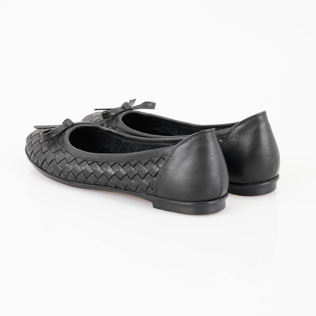 Kadın Siyah Kapitone Deri Babet