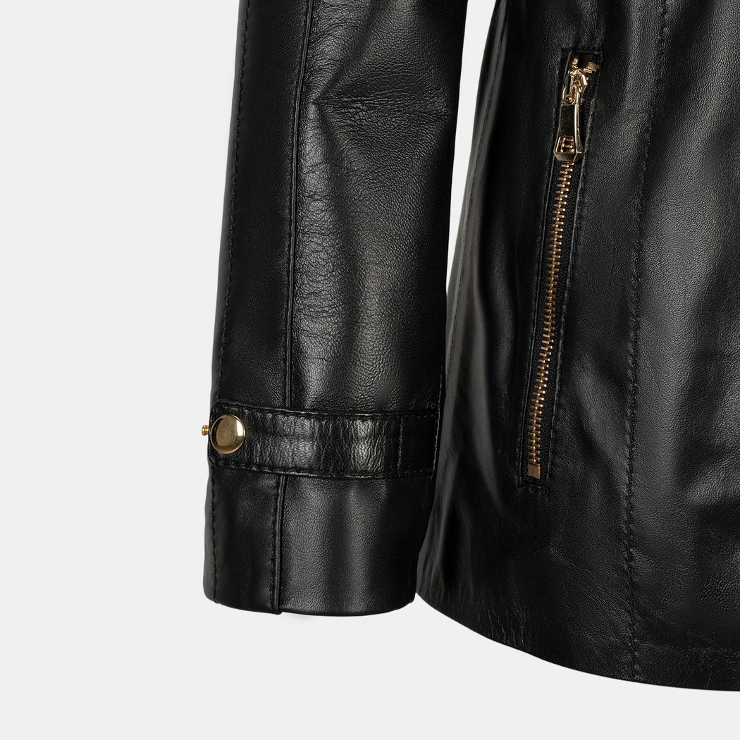 Kadın Siyah Kapüşonlu Deri Mont