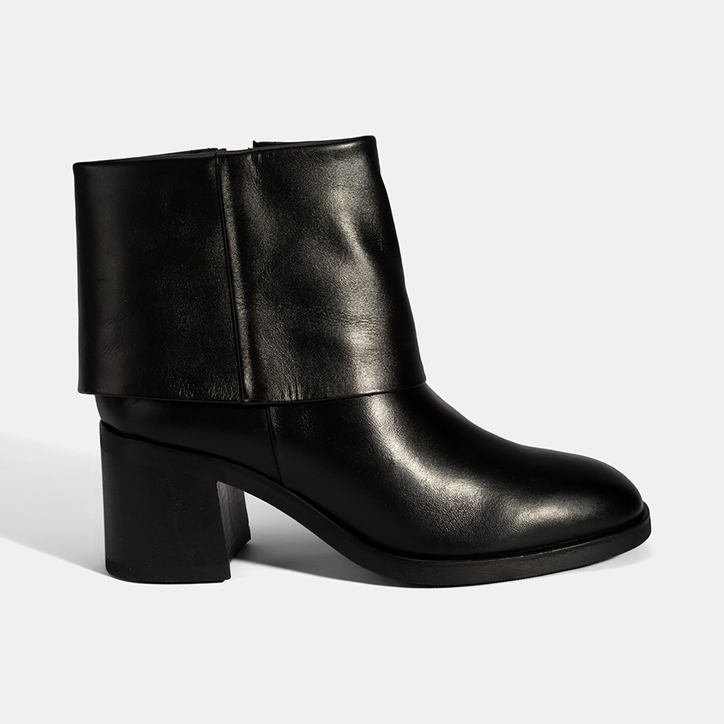 Kadın Siyah Katlama Detaylı Topuklu Deri Bot