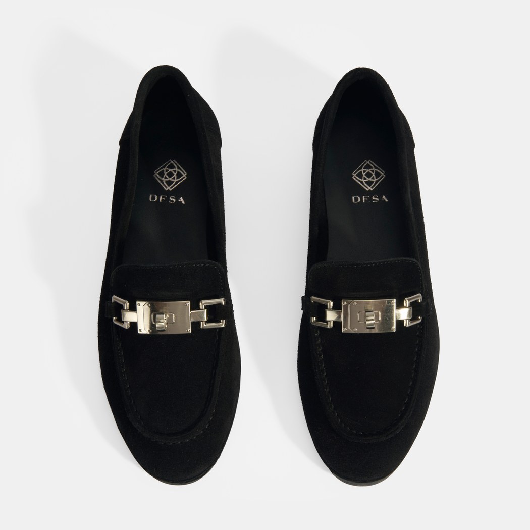 Kadın Siyah Kilit Aksesuarlı Slip-On Süet Loafer