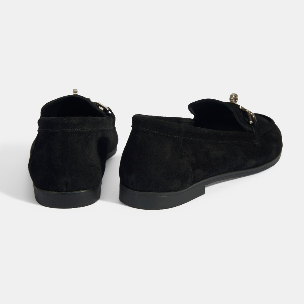 Kadın Siyah Kilit Aksesuarlı Slip-On Süet Loafer