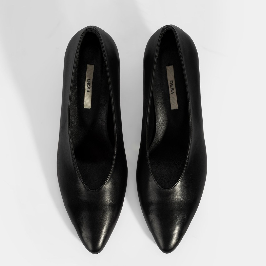 Kadın Siyah Klasik Topuklu Deri Ayakkabı