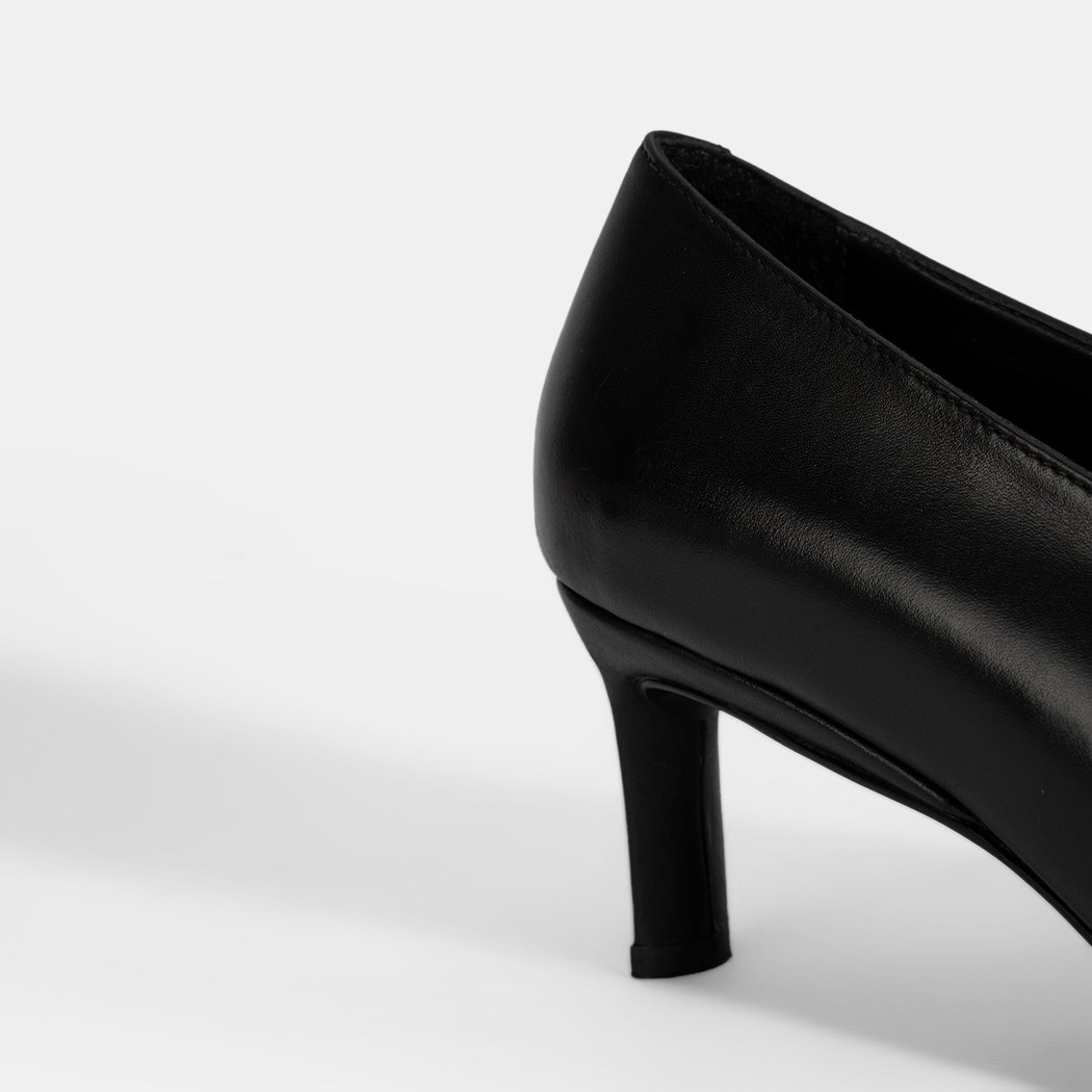 Kadın Siyah Klasik Topuklu Deri Ayakkabı