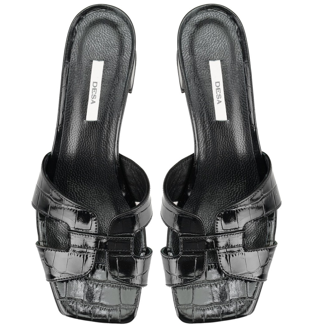 Kadın Siyah Kroko Baskılı Topuklu Deri Terlik