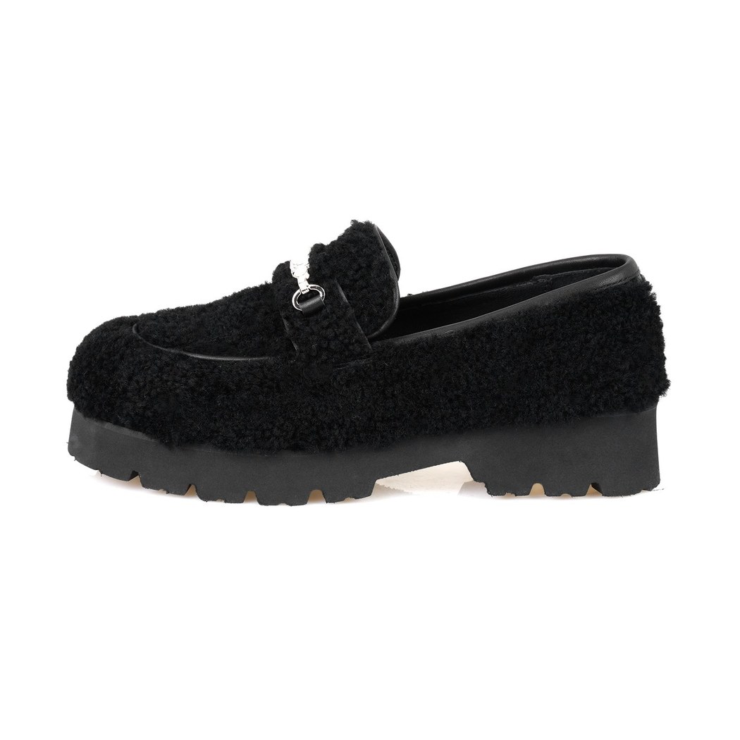 Kadın Siyah Kürk Detaylı Günlük Ayakkabı