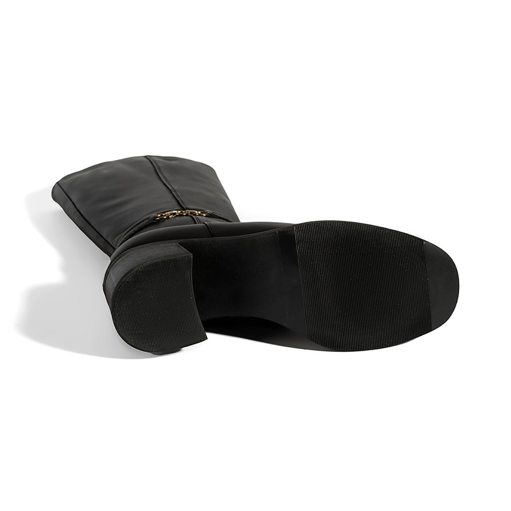 Kadın Siyah Metal Aksesuarlı Deri Çizme