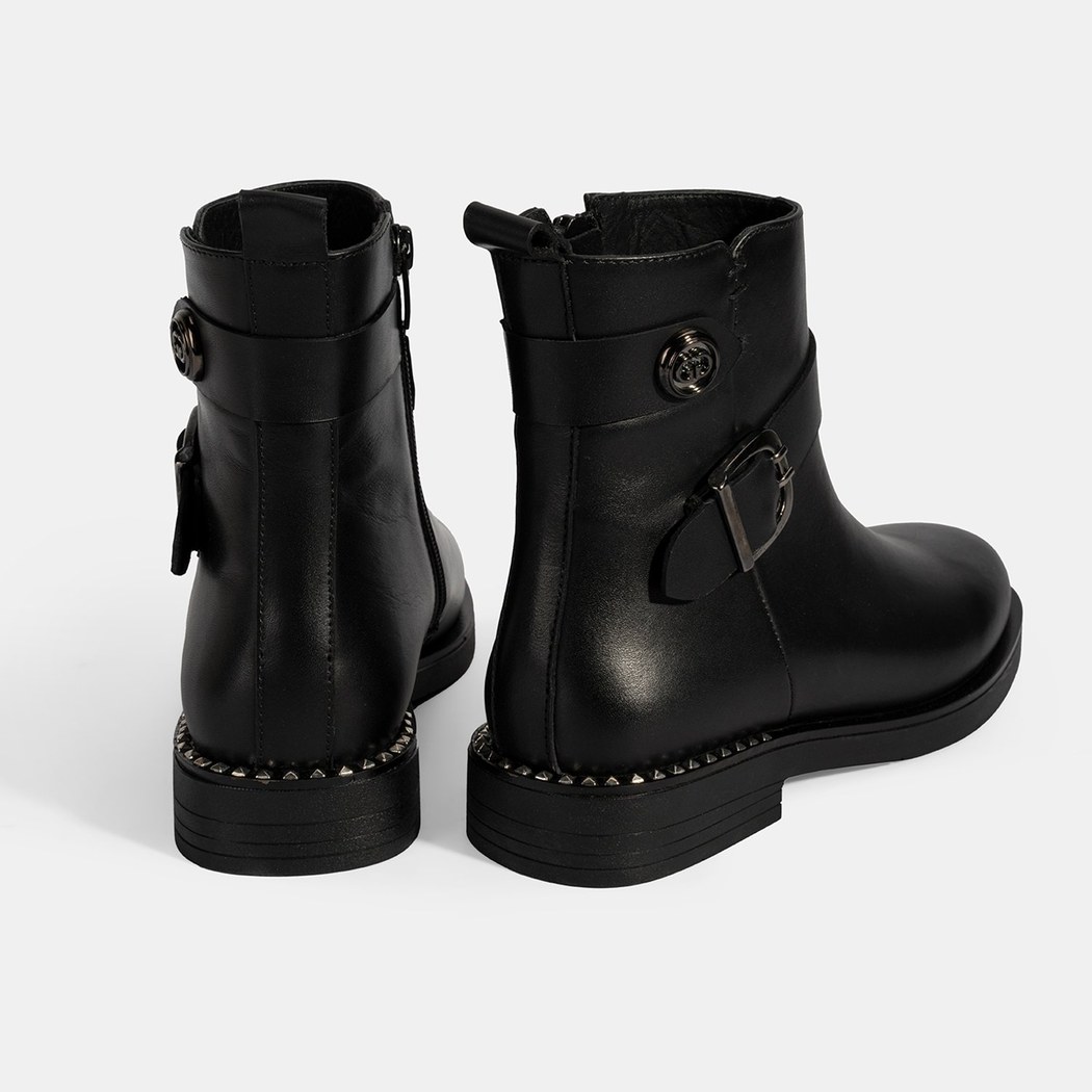 Kadın Siyah Metal Toka Detaylı Deri Bot