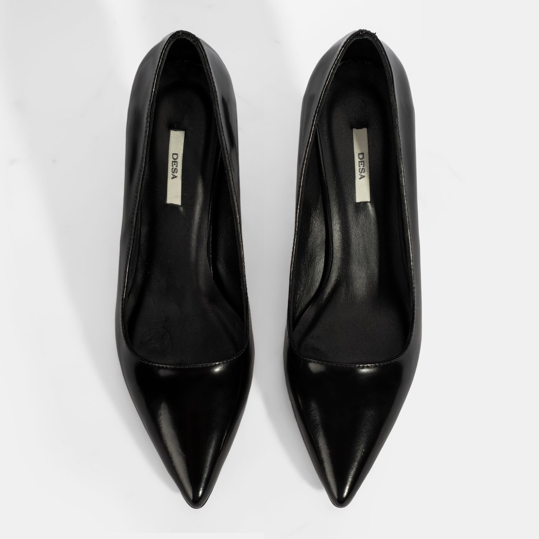 Kadın Siyah Metal Topuk Detaylı Rugan Abiye Ayakkabı