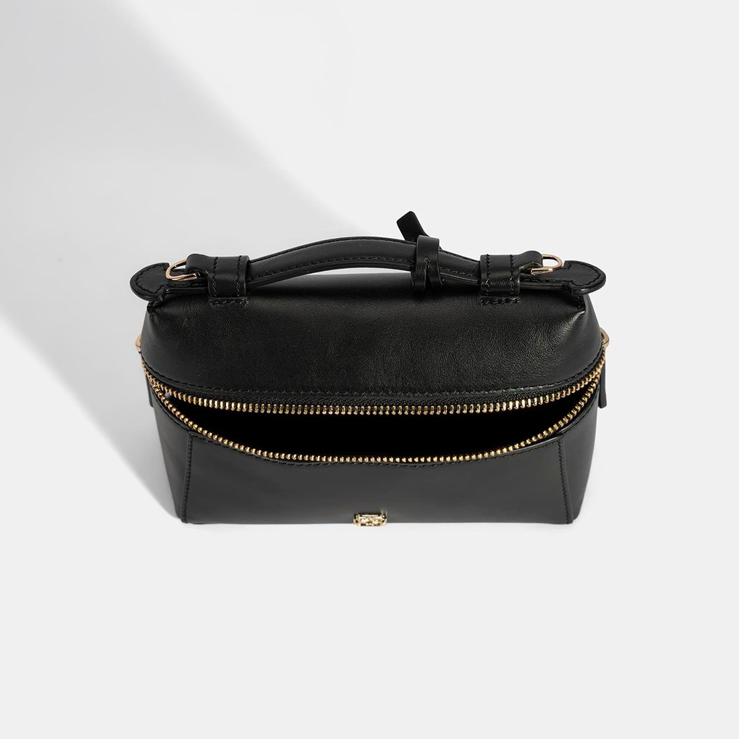 Kadın Siyah Mini Deri El Çantası