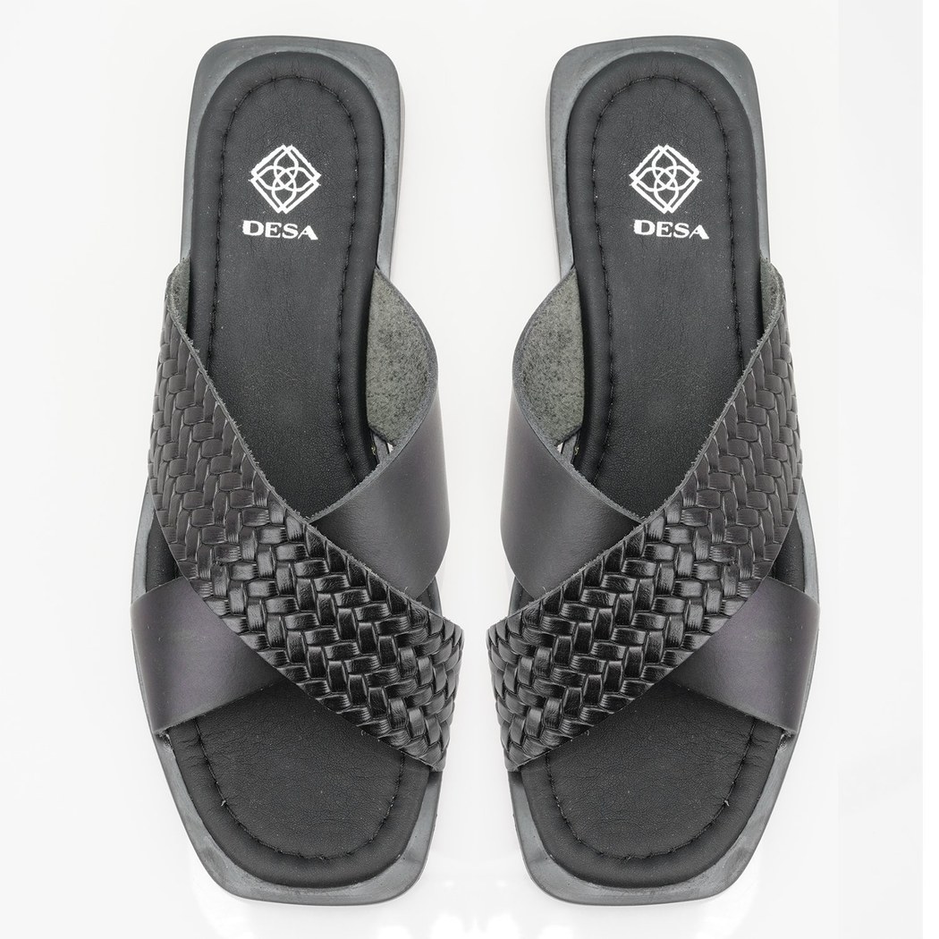 Kadın Siyah Örgü Baskılı Deri Terlik