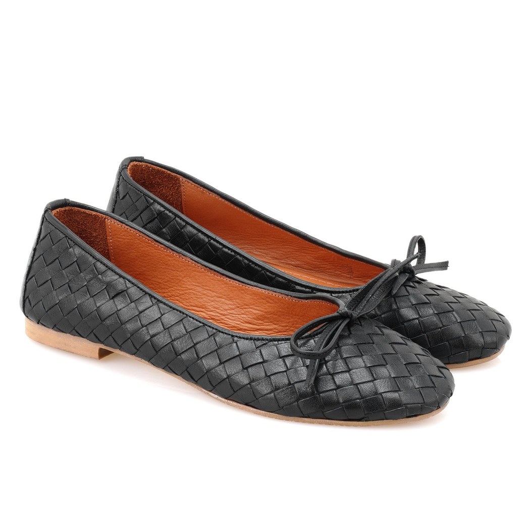 Kadın Siyah Örgülü Deri Babet