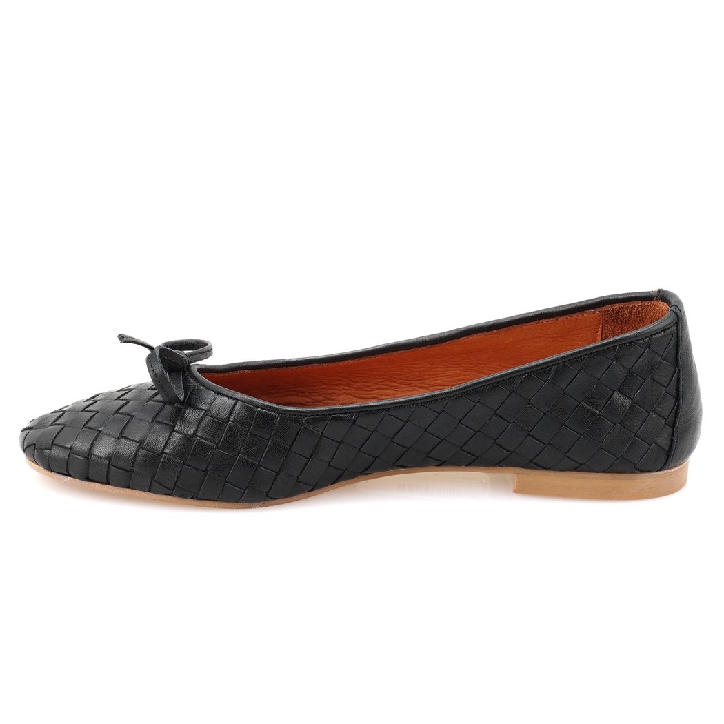 Kadın Siyah Örgülü Deri Babet