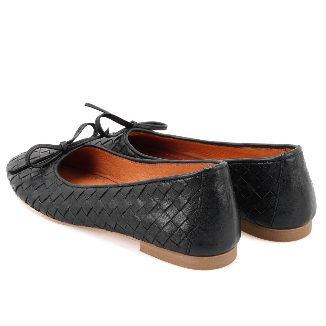 Kadın Siyah Örgülü Deri Babet