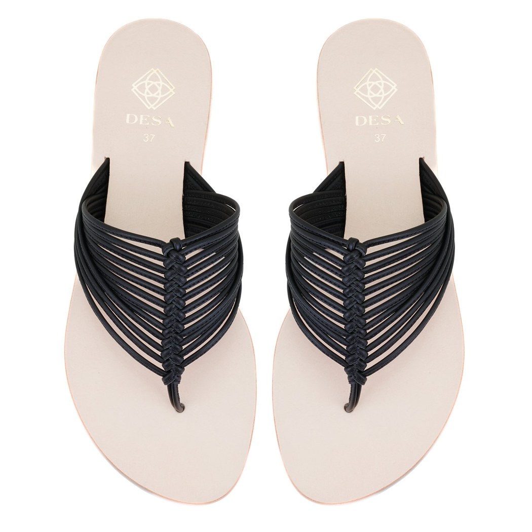 Kadın Siyah Parmak Arası Deri Terlik