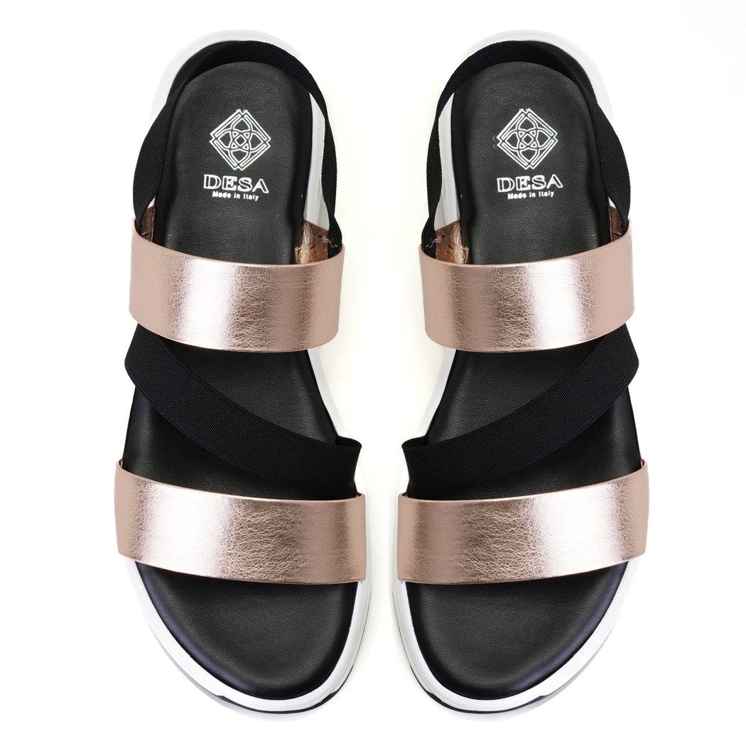 Kadın Siyah Platform Tabanlı Deri Sandalet