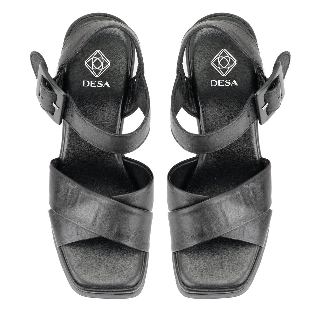 Kadın Siyah Platform Topuklu Deri Sandalet