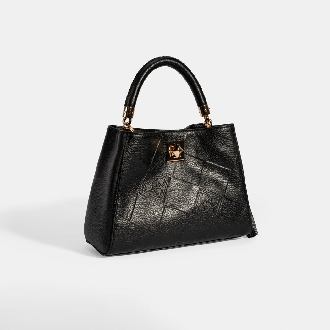 Kadın Siyah Püskül Aksesuarlı Deri El Çantası