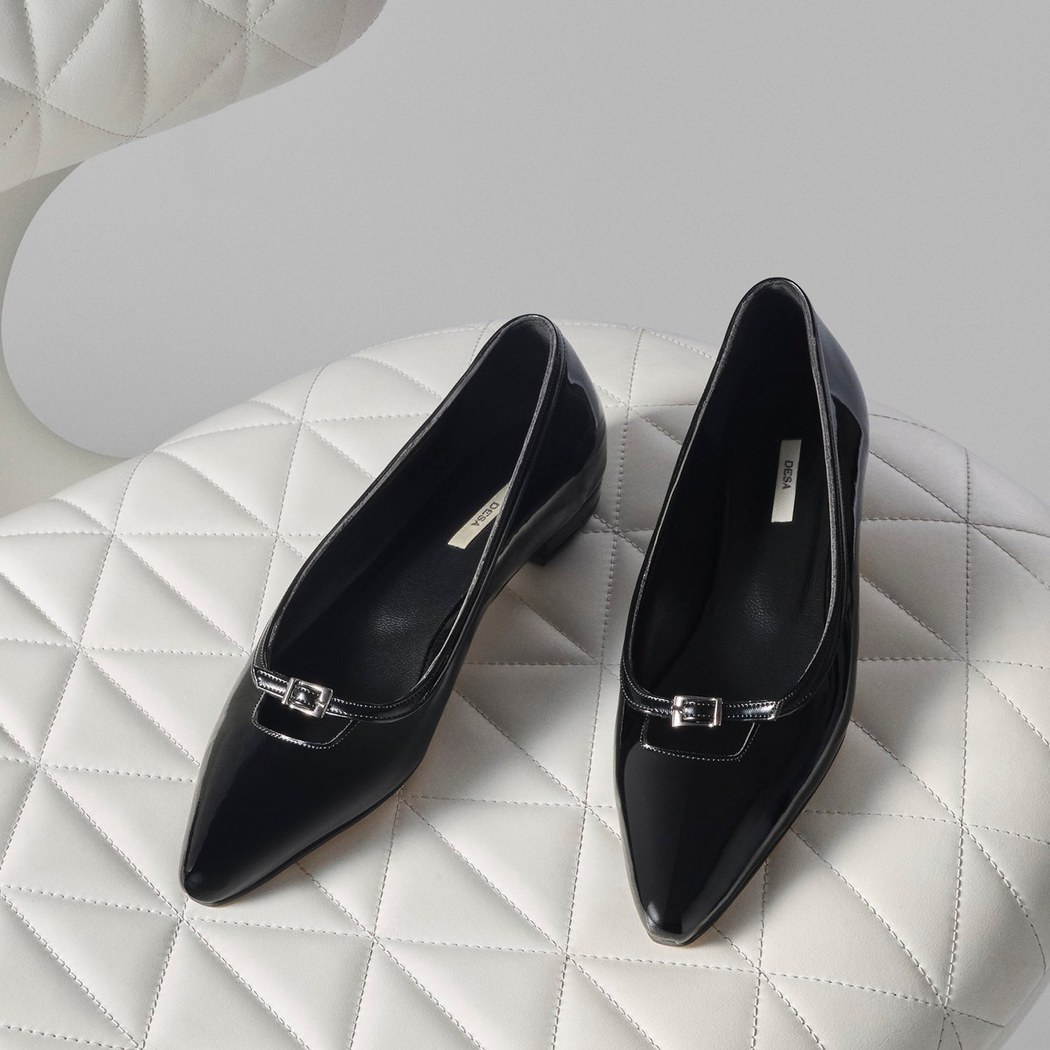 Kadın Siyah Rugan Deri Babet