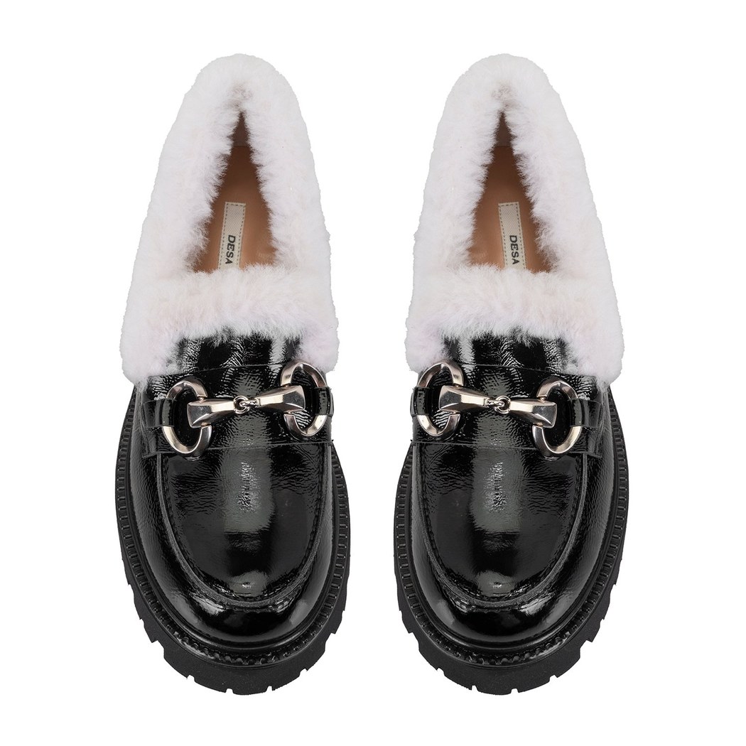 Kadın Siyah Toka Aksesuarlı Deri Loafer